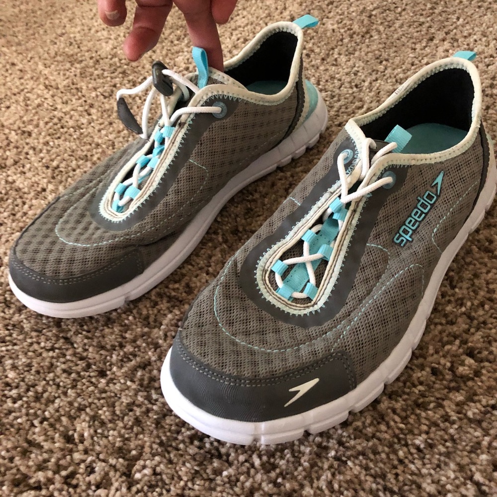 Speedo water shoes